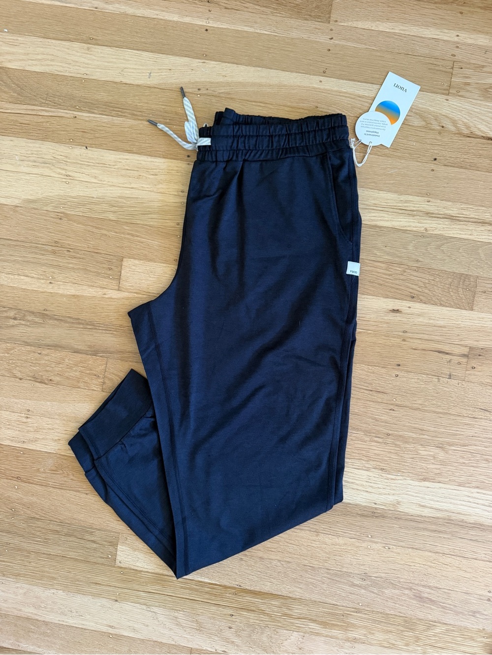 Vuori Black Women's Joggers with Drawstring